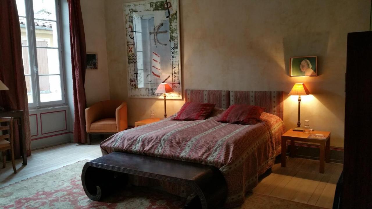 La chambre de Diane Lectoure Exterior foto